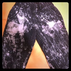 Girls true religion black splatter joggers